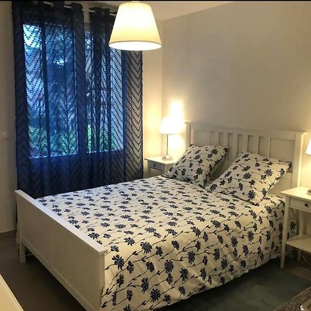 Studio A 300 M De La Gare De מונט-לה-ג'ולי מראה חיצוני תמונה