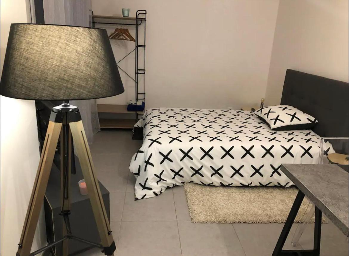 Studio A 300 M De La Gare De מונט-לה-ג'ולי מראה חיצוני תמונה