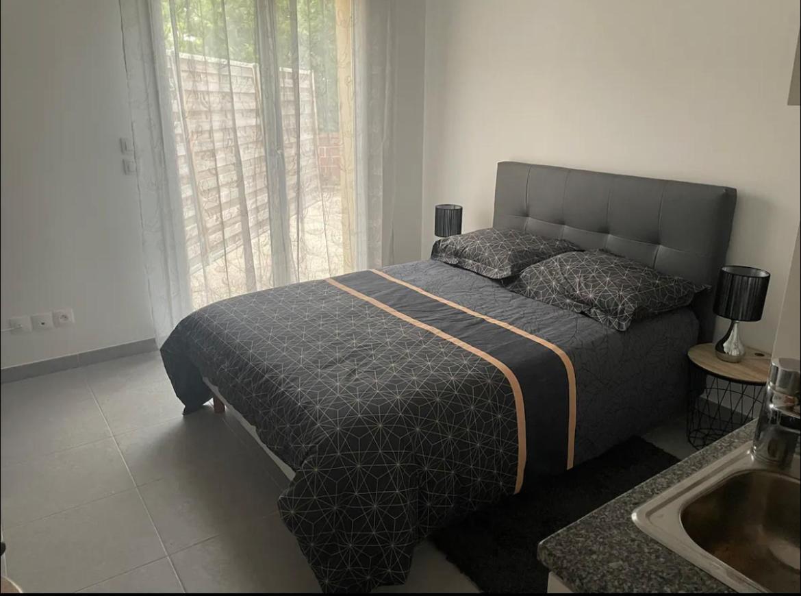 Studio A 300 M De La Gare De מונט-לה-ג'ולי מראה חיצוני תמונה