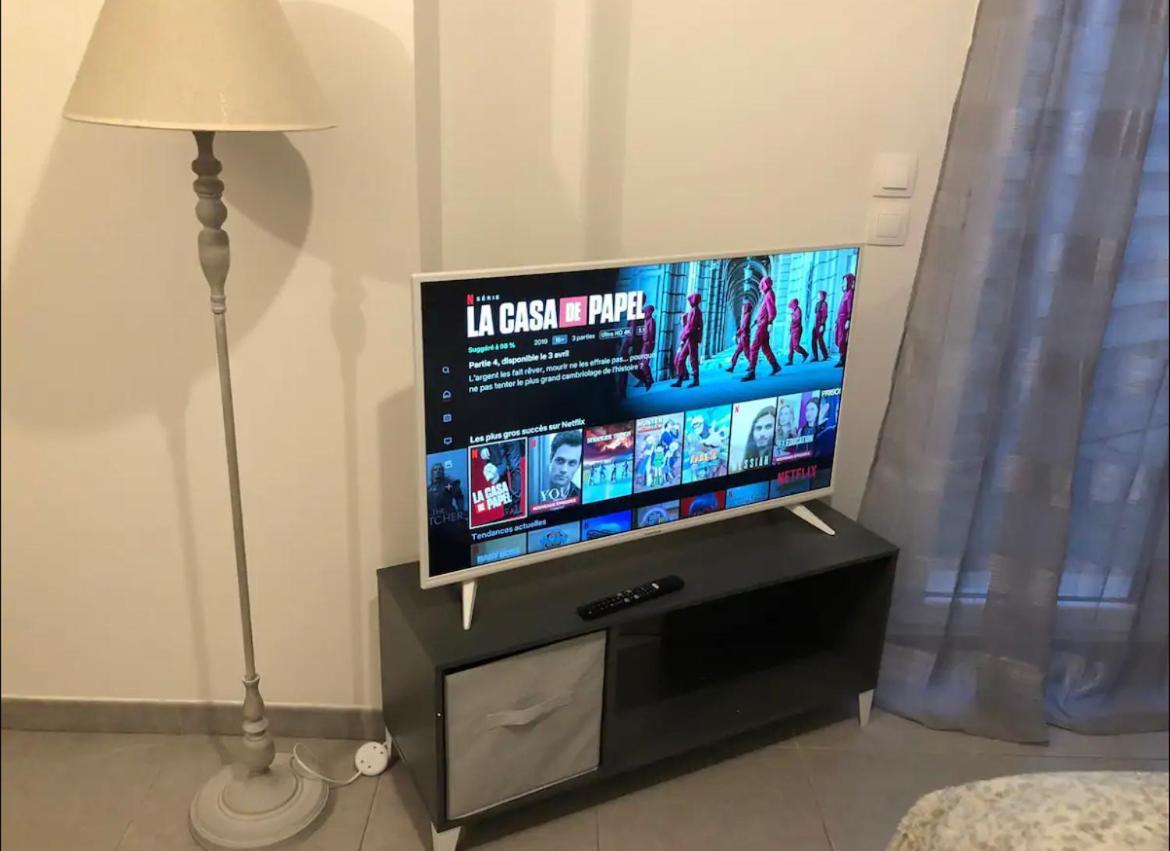 Studio A 300 M De La Gare De מונט-לה-ג'ולי מראה חיצוני תמונה